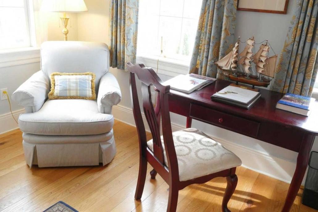 | Compass Rose Inn