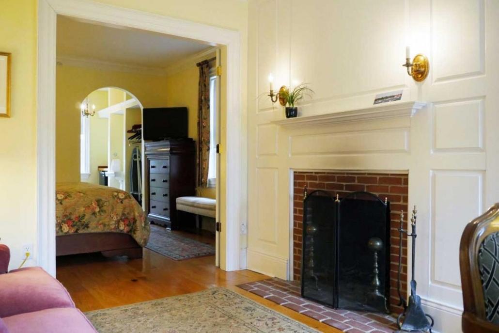 | Compass Rose Inn
