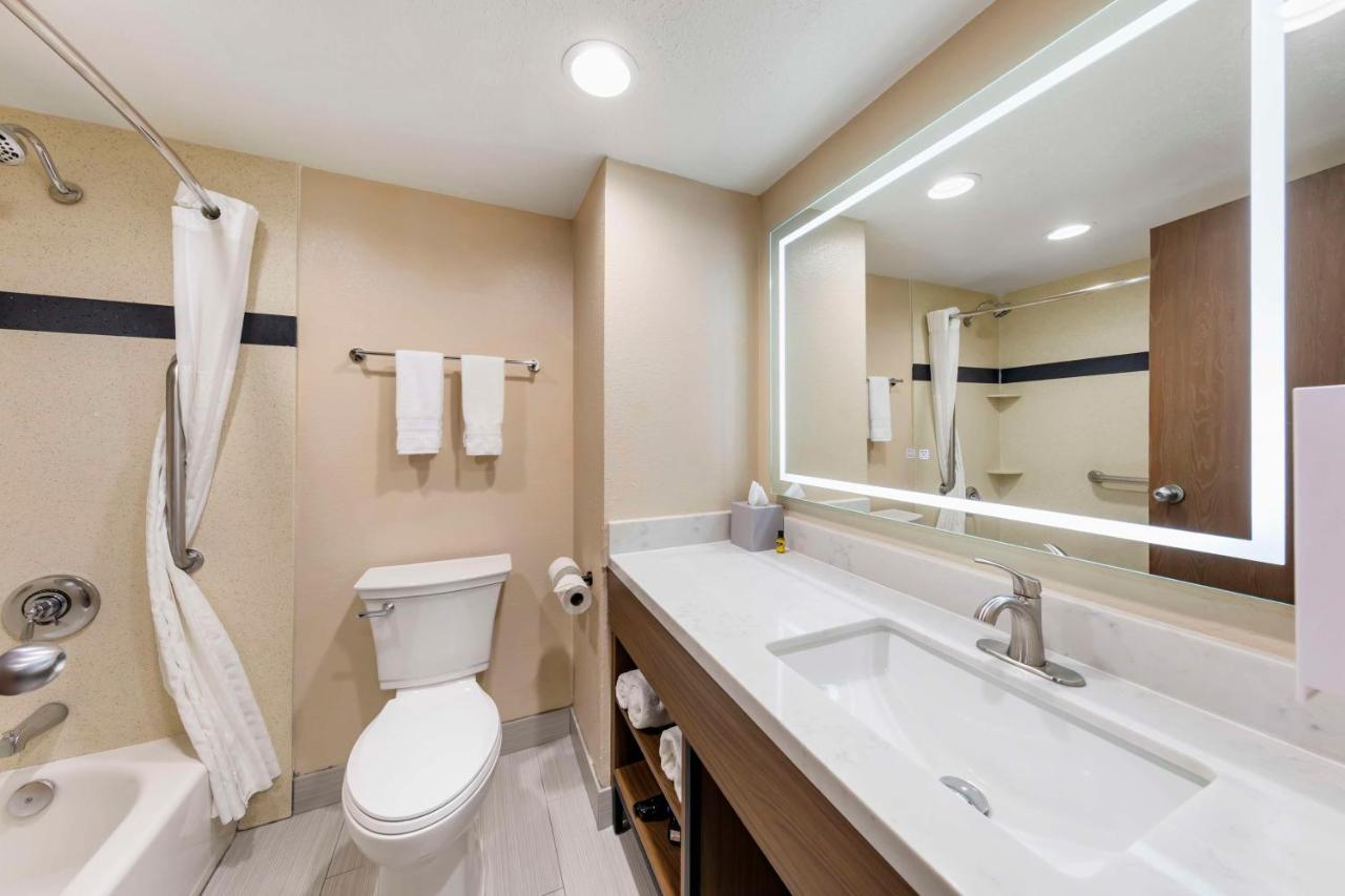 King Room - Non-Smoking at Best Western Plus Heritage Inn Ontario Rancho Cucamonga