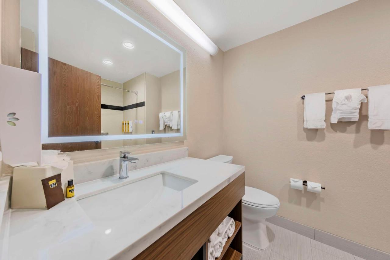 King Suite - Non-Smoking at Best Western Plus Heritage Inn Ontario Rancho Cucamonga