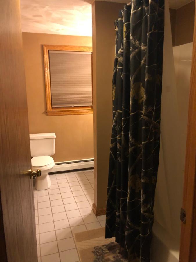 | Rough Cut Lodge