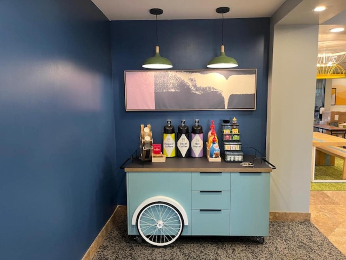 | Legacy Inn & Suites