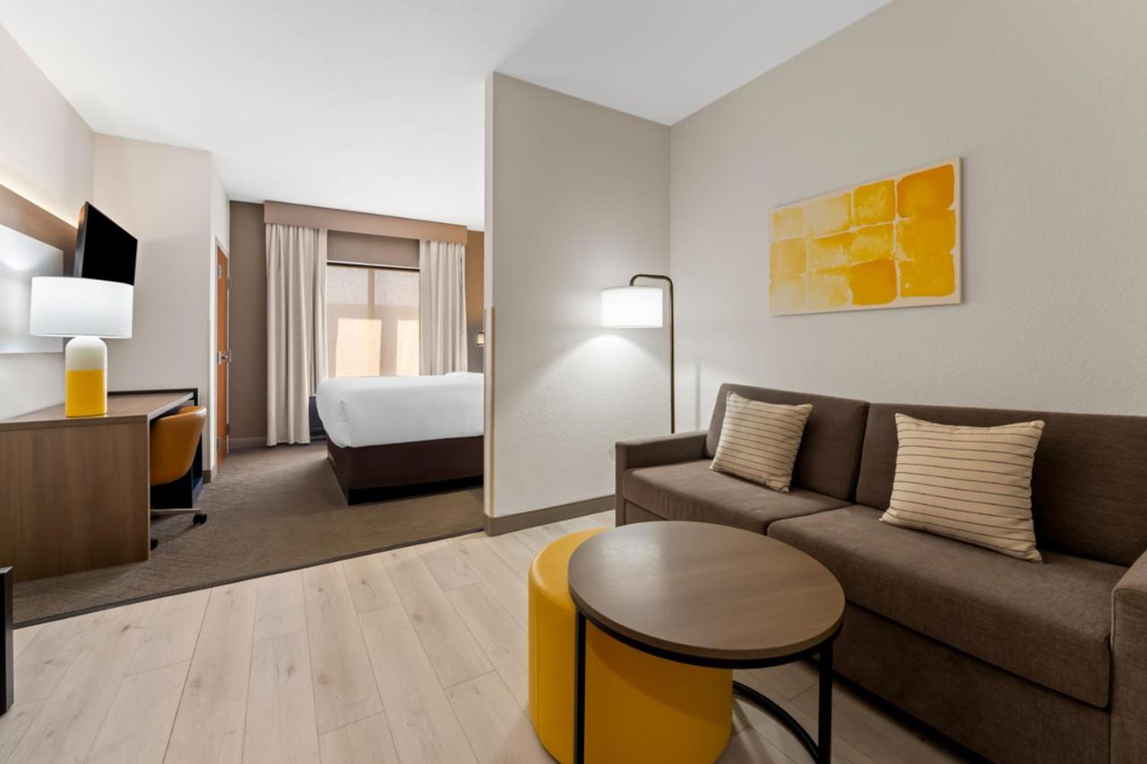 King Suite - Non-Smoking at Comfort Suites Augusta Riverwatch