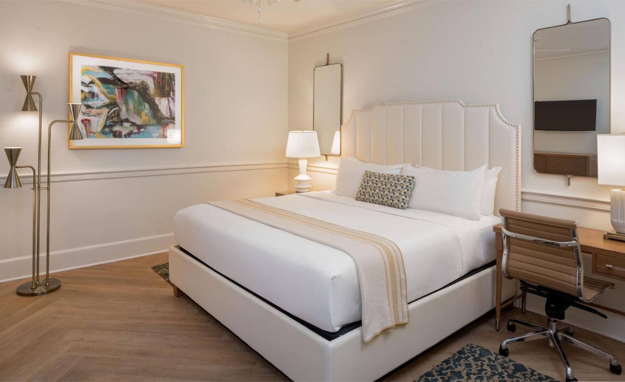 | Hotel Provincial
