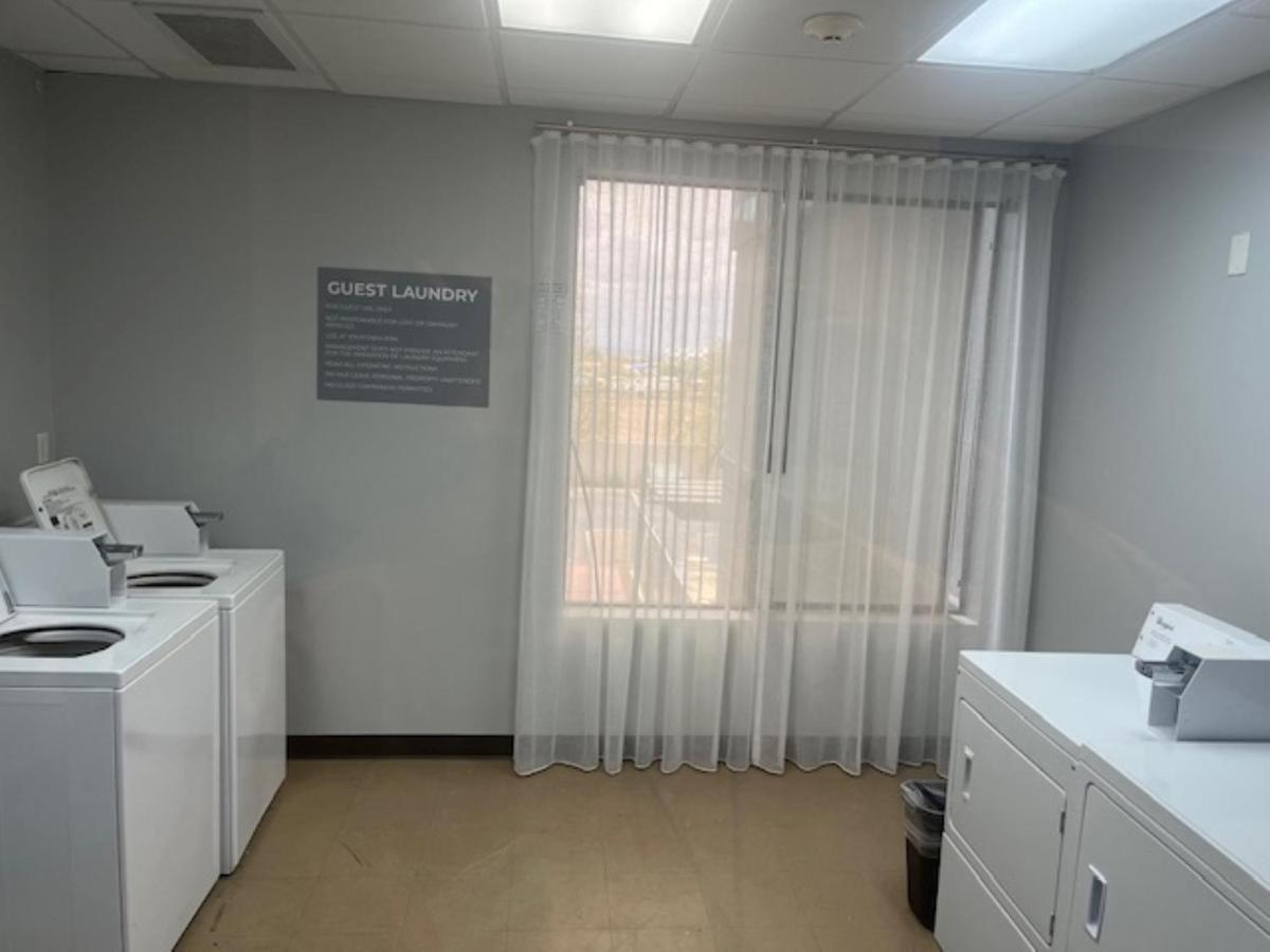 | Legacy Inn & Suites