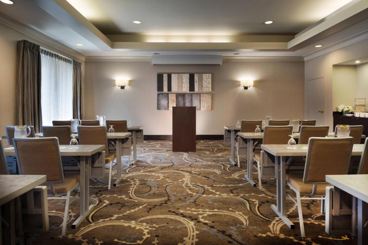 | Courtyard Worcester