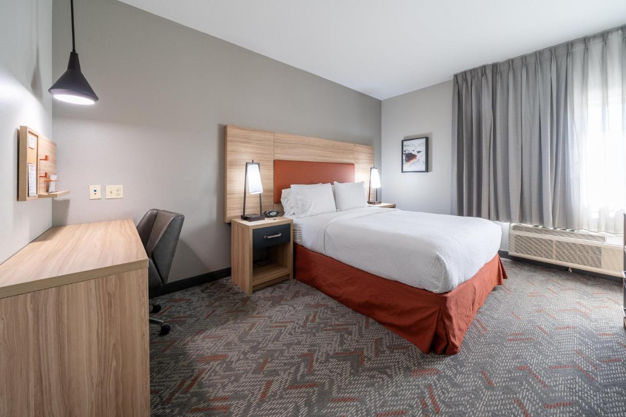 Queen Suite - Non-Smoking at Candlewood Suites Baytown by IHG