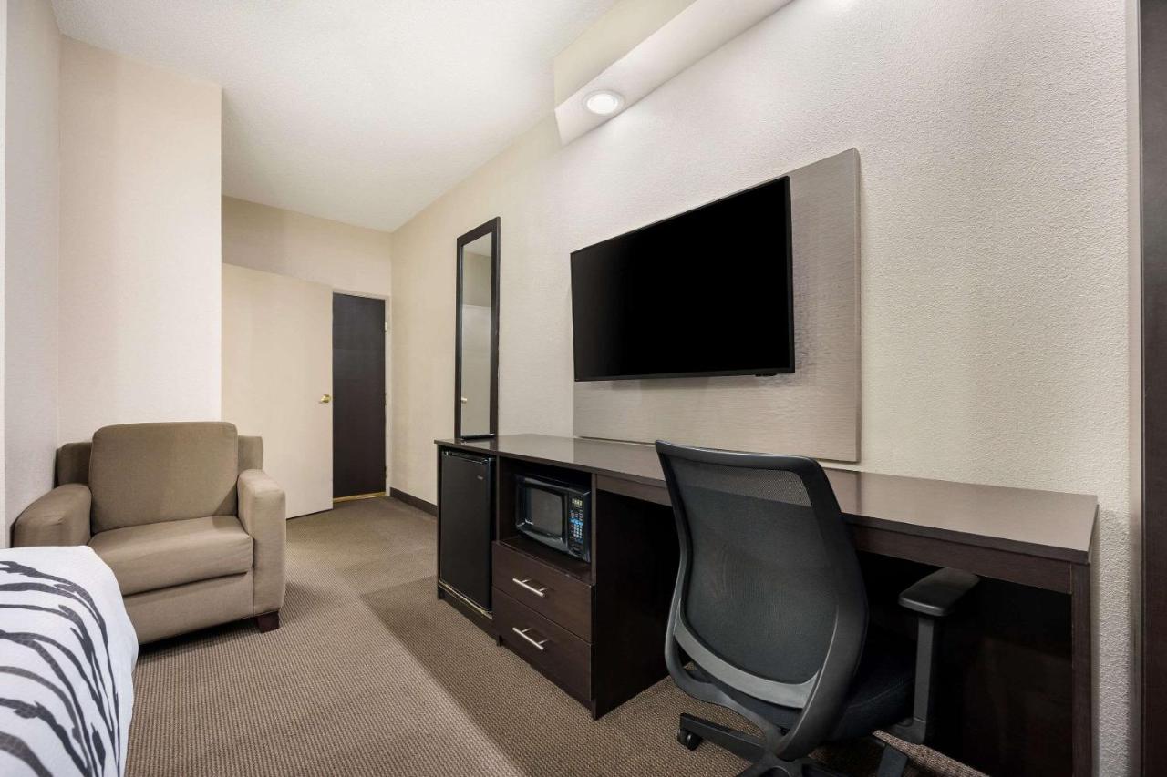 Room #48869109 at Sleep Inn Athens I-65