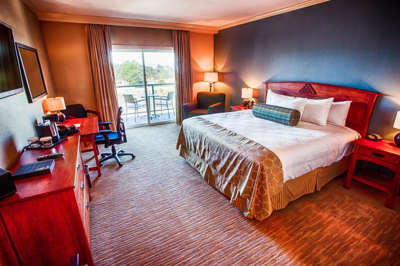 | Lucky 7 Casino & Hotel (Howonquet Lodge)