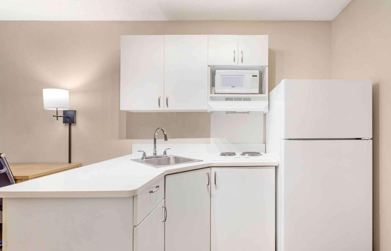 Queen Studio - Non-Smoking at Extended Stay America Suites Asheville Tunnel Rd