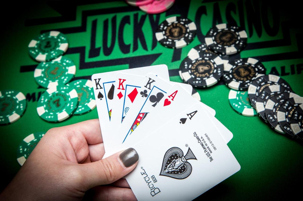 | Lucky 7 Casino & Hotel (Howonquet Lodge)