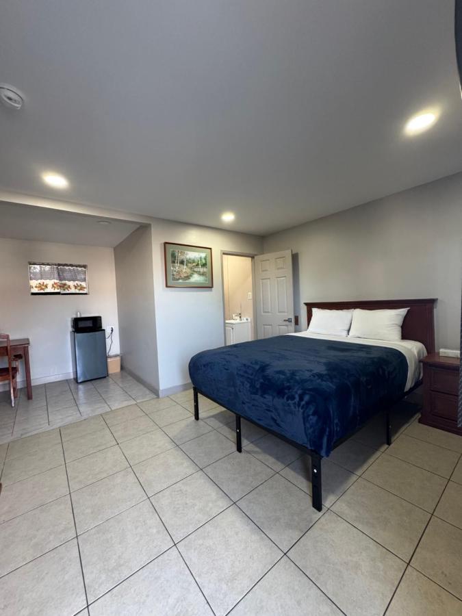 | Rodeway Inn Ventura