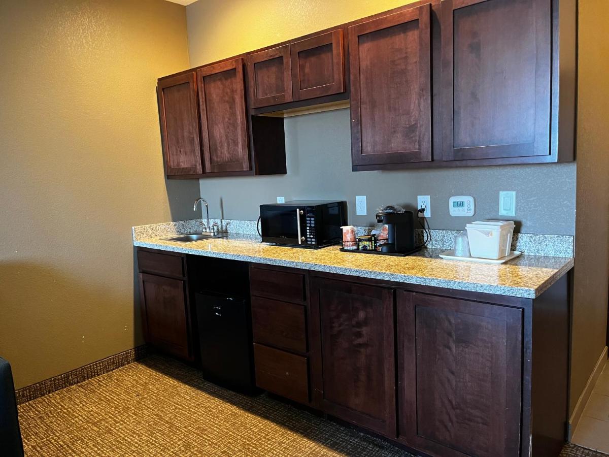 King Suite - Non-Smoking at Comfort Suites Denver International Airport