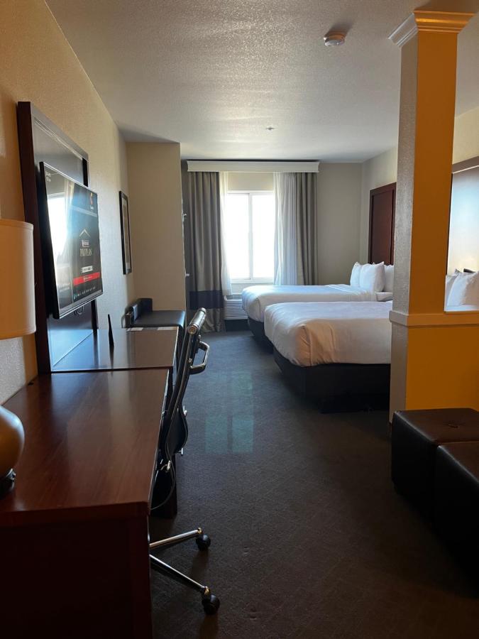 Family Suite - Non-Smoking at Comfort Suites Denver International Airport
