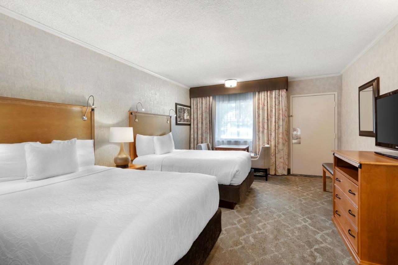 Double Room with Two Double Beds - Smoking at Best Western Plus Black Oak