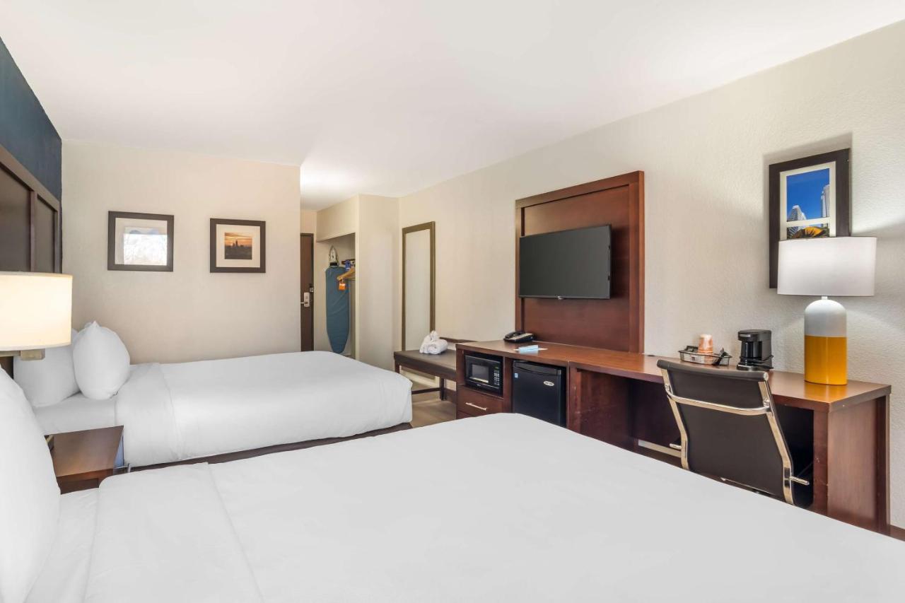 Queen Room with Two Queen Beds - Non-Smoking at Comfort Inn Charlotte Airport Uptown