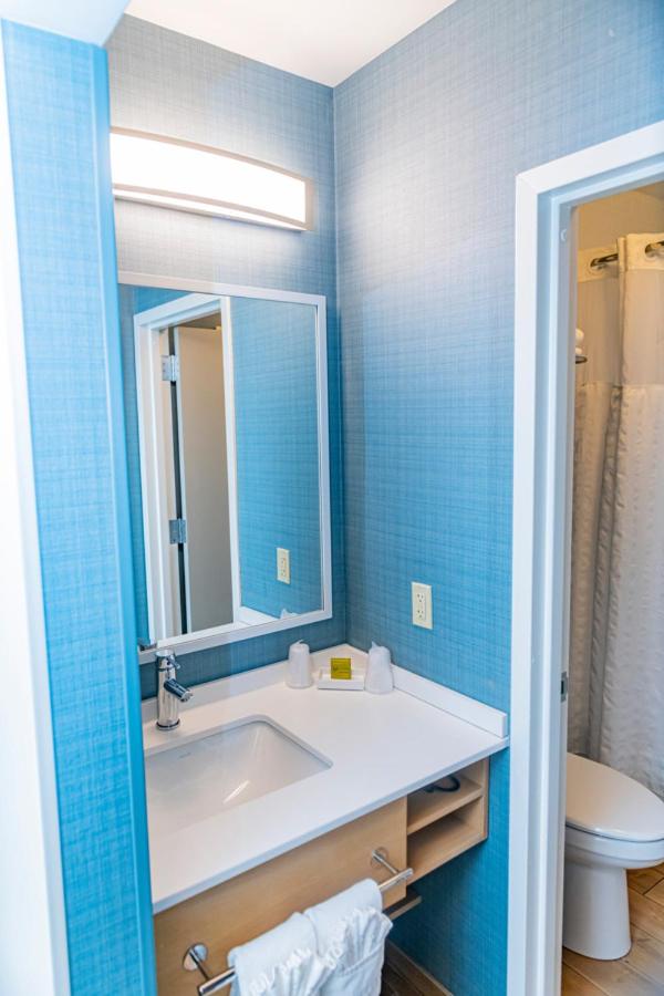 Deluxe Two Queen Room at The Inn at Longwood Medical