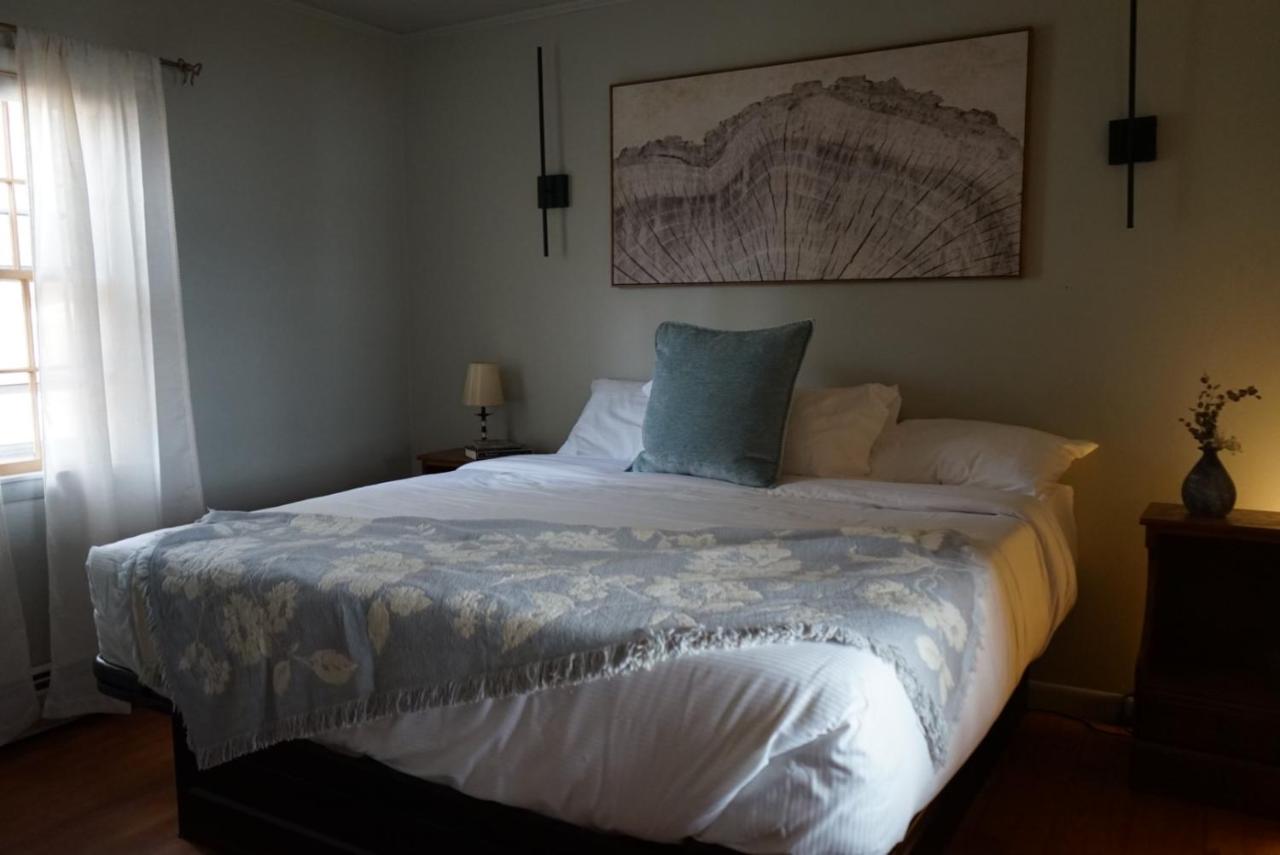 | Alamoosook Lakeside Inn Orland