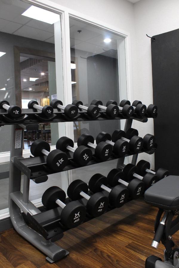| Fairfield Inn & Suites Detroit Farmington Hills