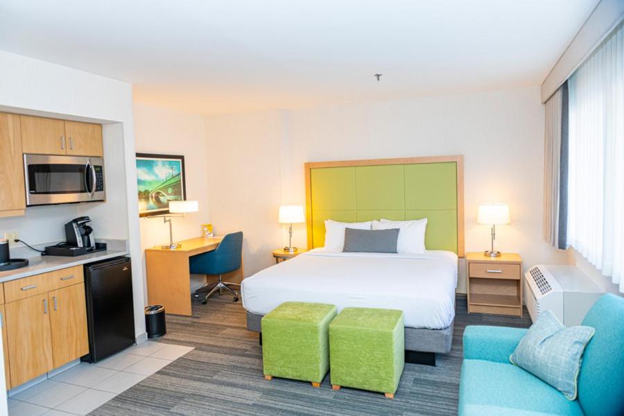 | The Inn at Longwood Medical