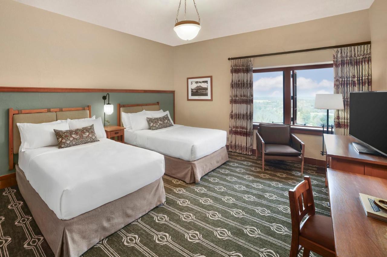 Mountain View Room with Two Double Beds at The Omni Grove Park Inn & Spa