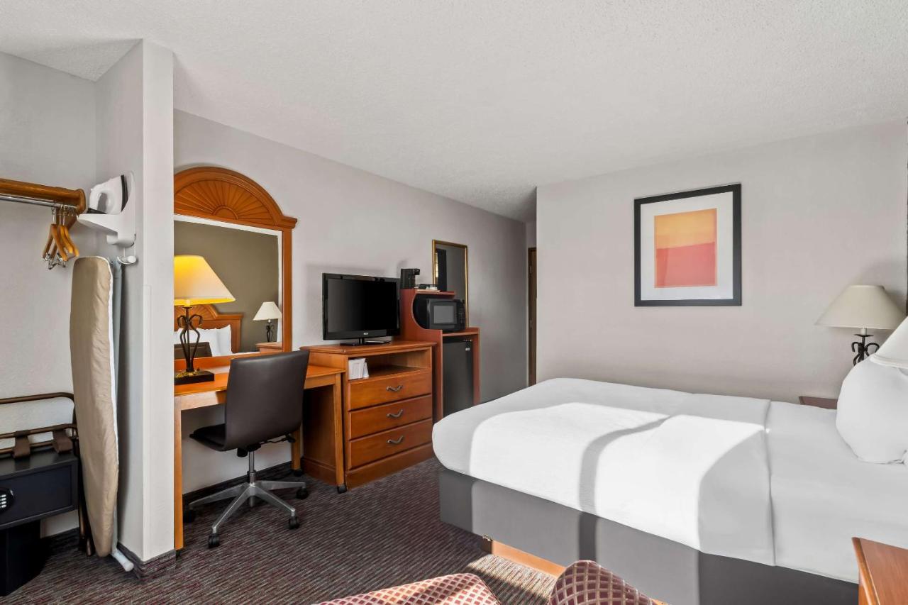 Queen Room - Non-Smoking at Quality Inn Sidney I-80