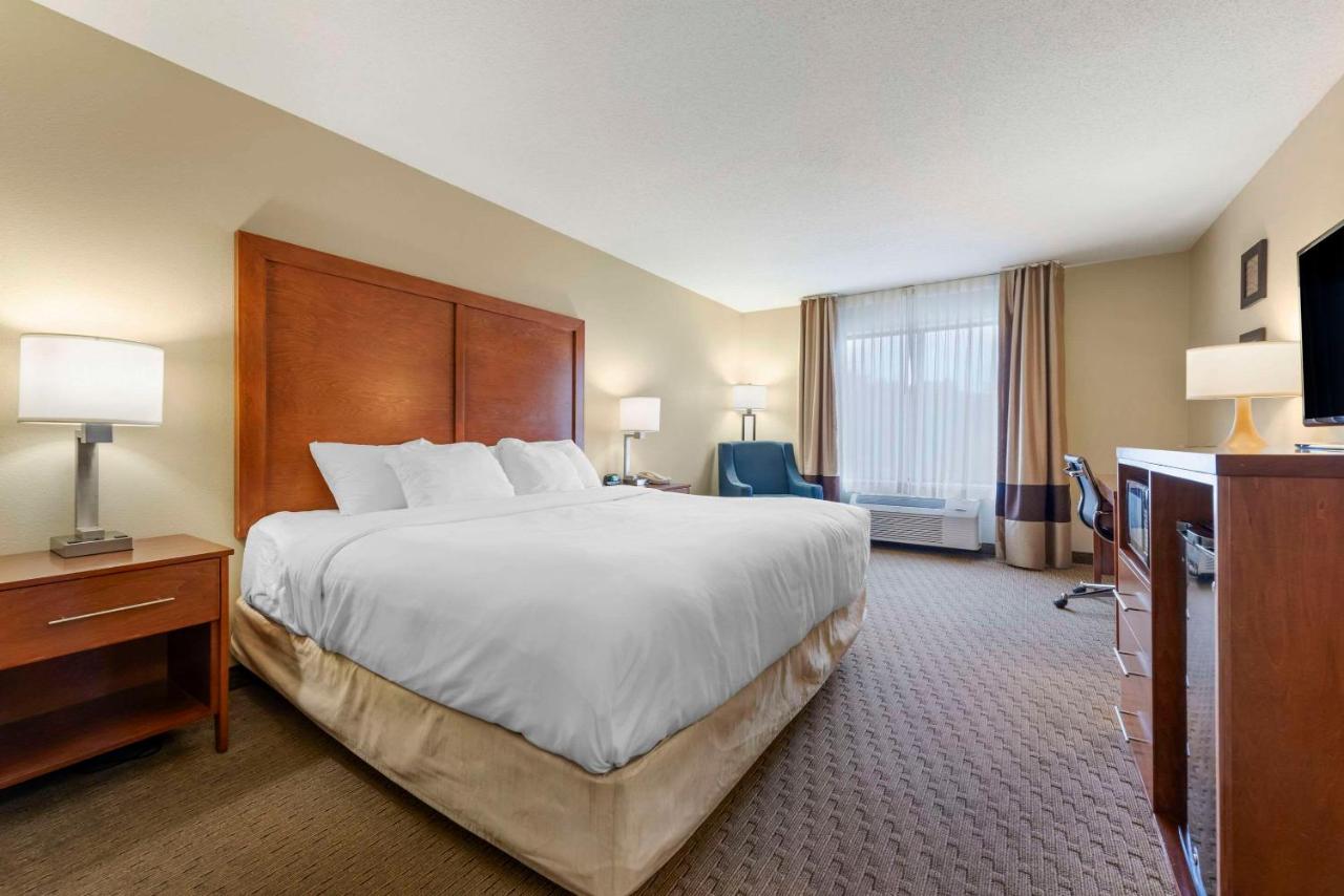 King Room - Accessible/Non-Smoking at Comfort Inn & Suites Black River Falls I-94
