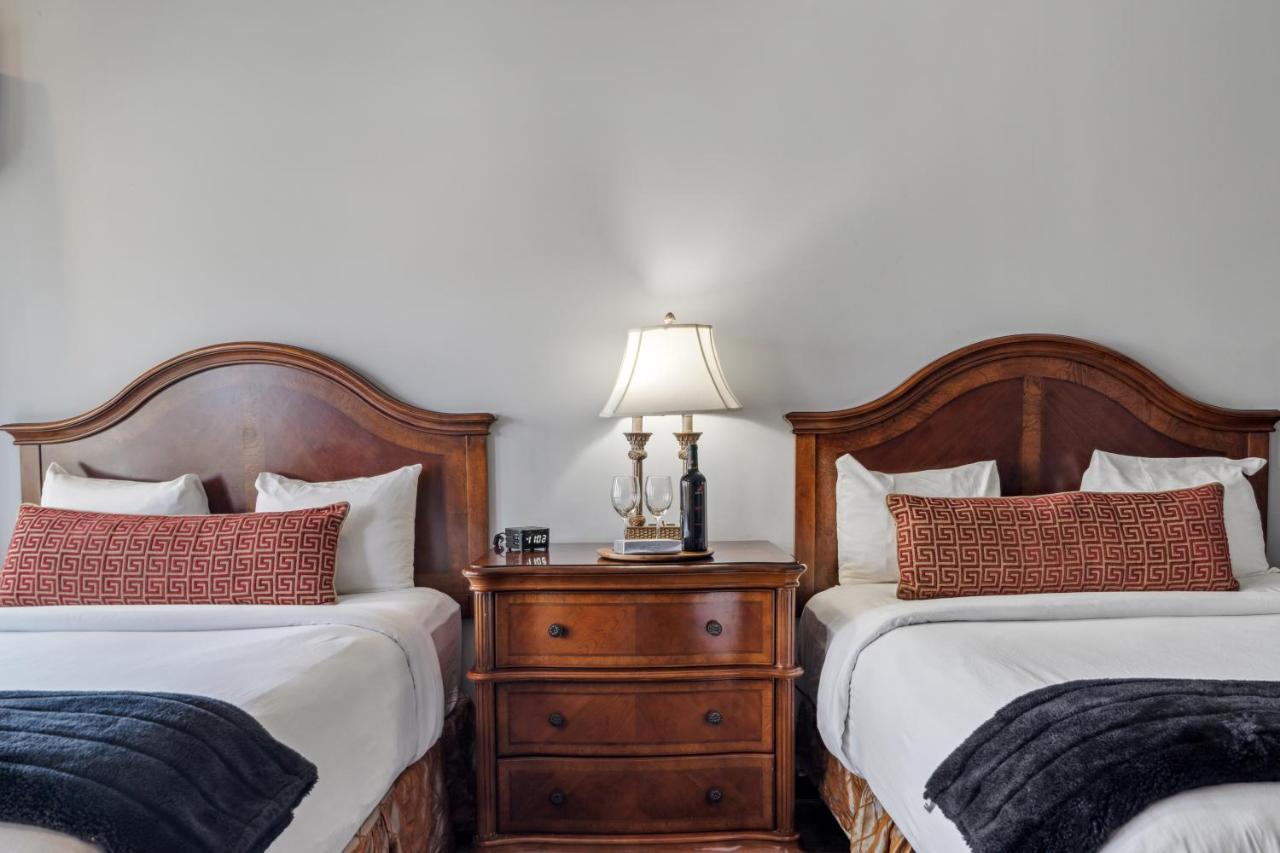 Room #2528507 at Villa Montes Hotel