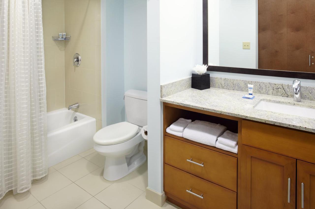 King Room - Disability Access with Bathtub at HYATT house Boulder/Broomfield