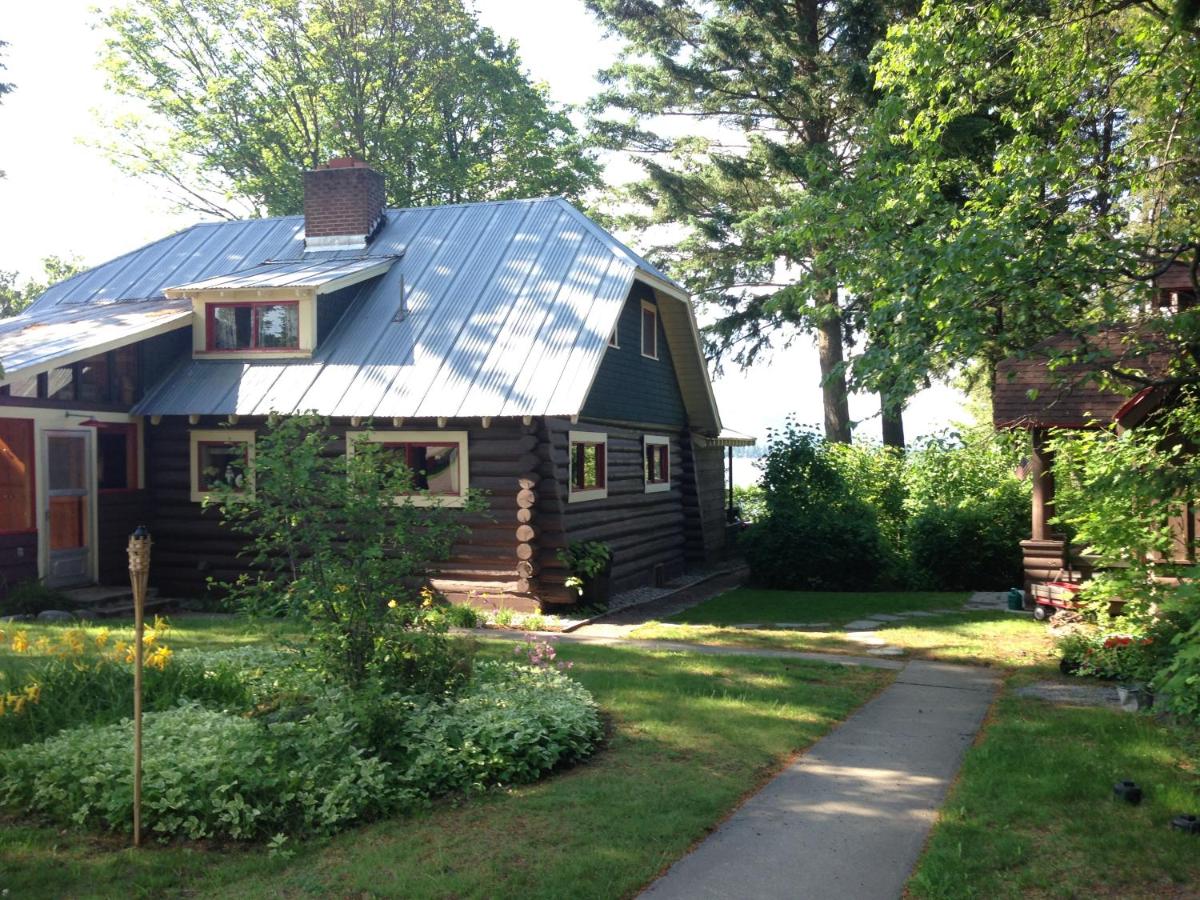 | Sleep's Cabins