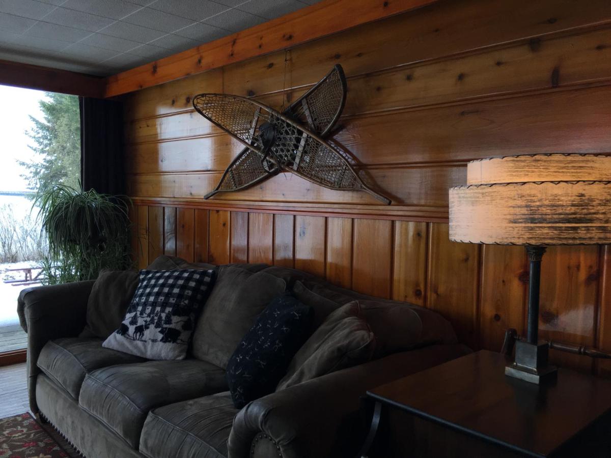 | Sleep's Cabins