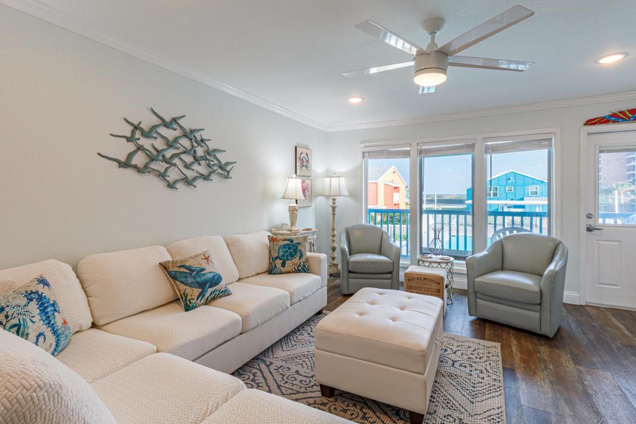 Two-Bedroom Apartment at Executive Keys Condominiums on the Beach