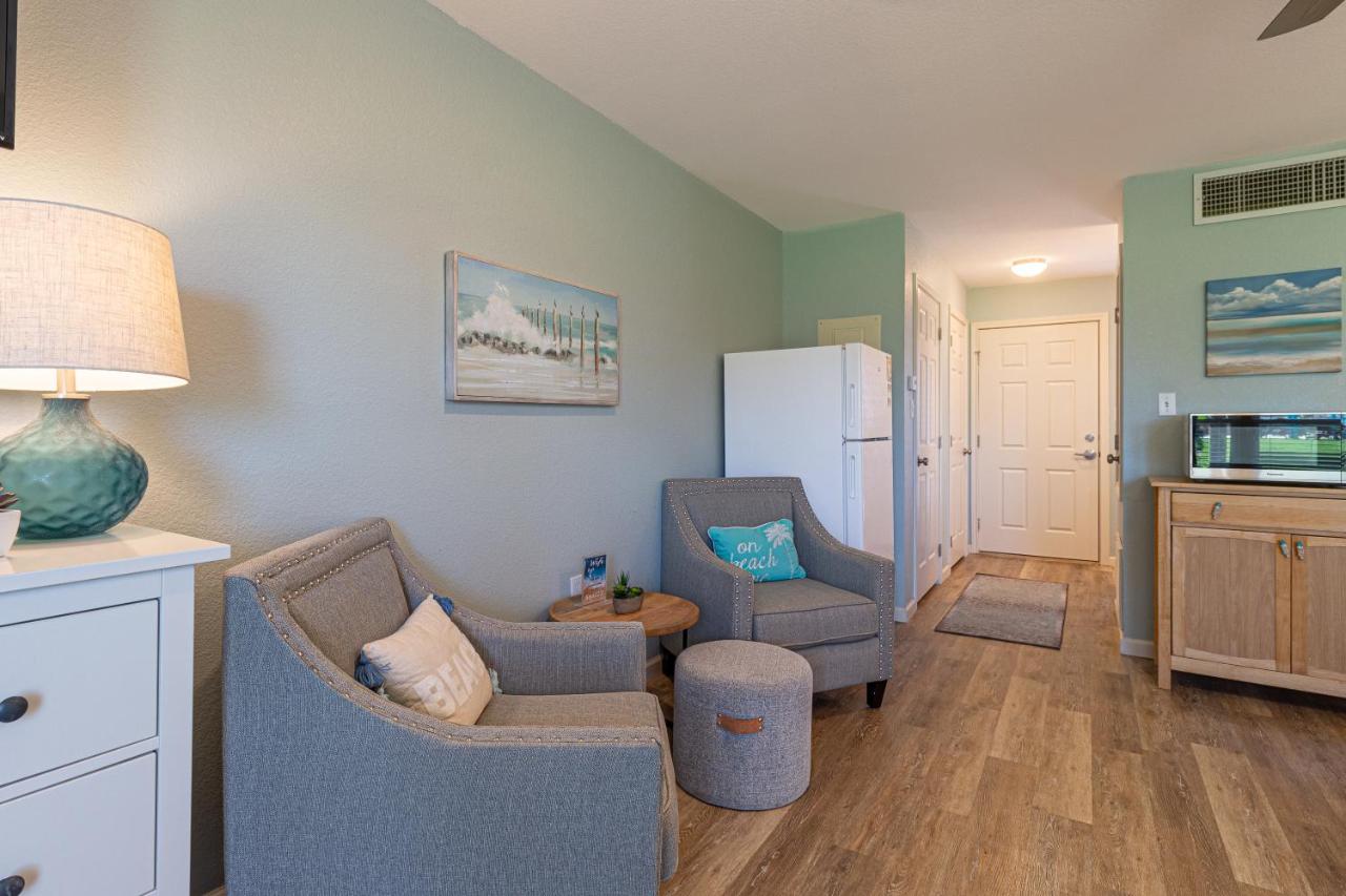 Studio at Executive Keys Condominiums on the Beach