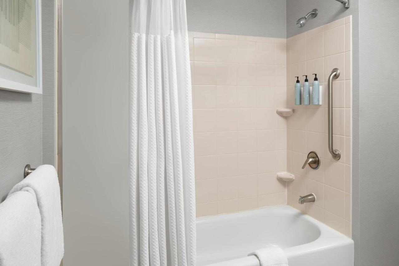 | Courtyard by Marriott Knoxville Airport Alcoa