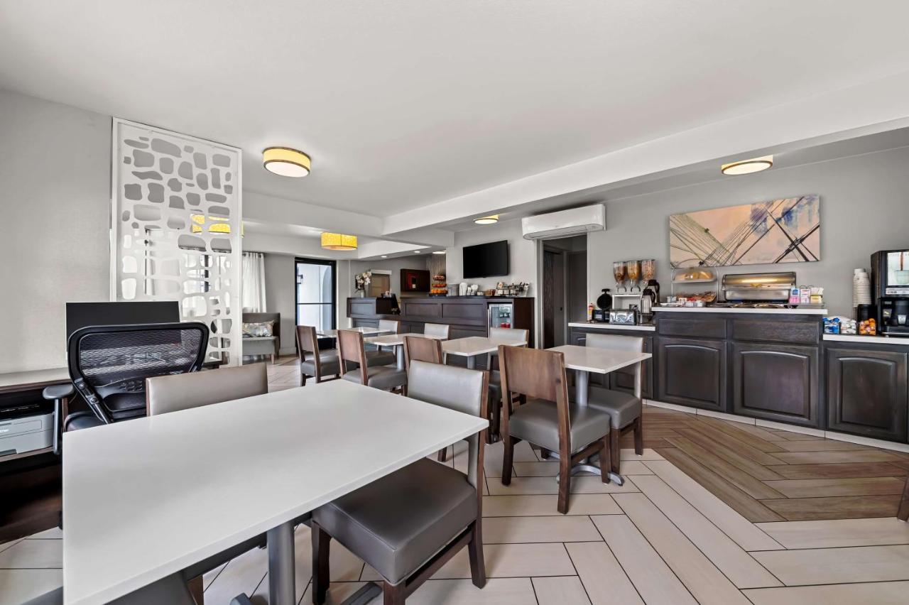  | Best Western Los Alamitos Inn & Suites