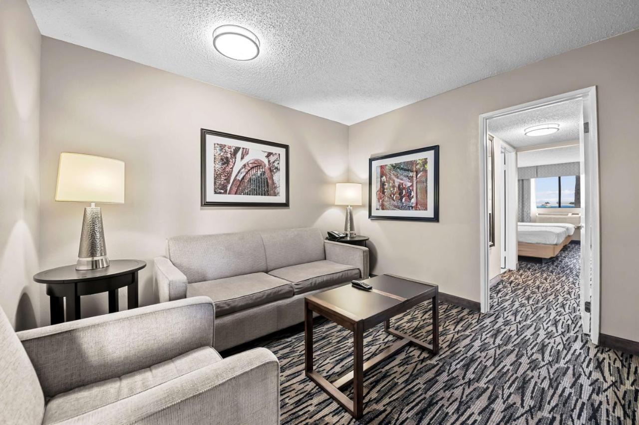 Queen Suite with Two Queen Beds at Best Western Los Alamitos Inn & Suites