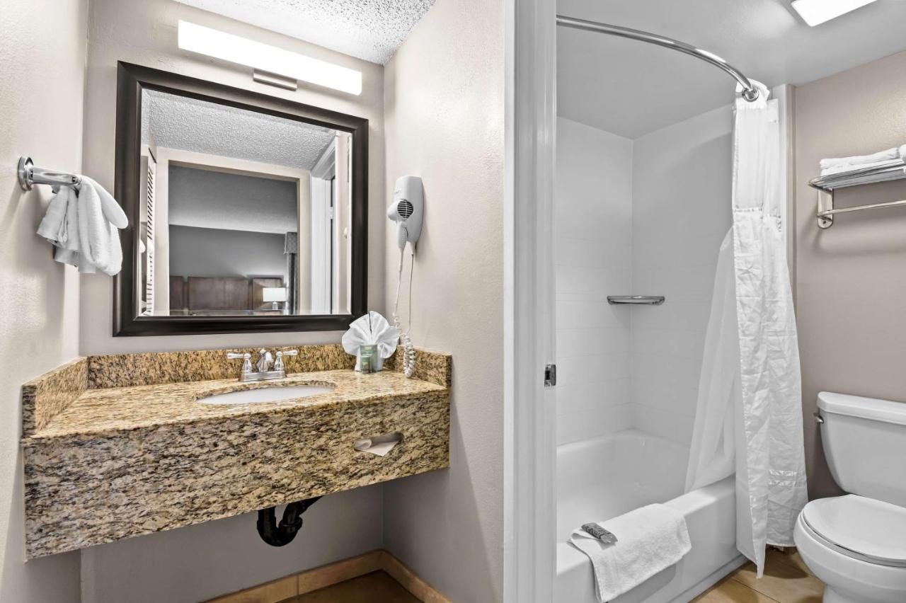  | Best Western Los Alamitos Inn & Suites