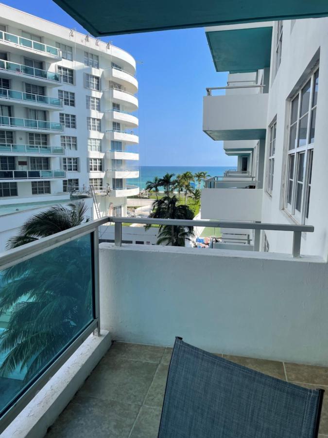 Deluxe Cityview Suite 2 Bedroom & 2 Bath with Kitchen at Seacoast Suites on Miami Beach