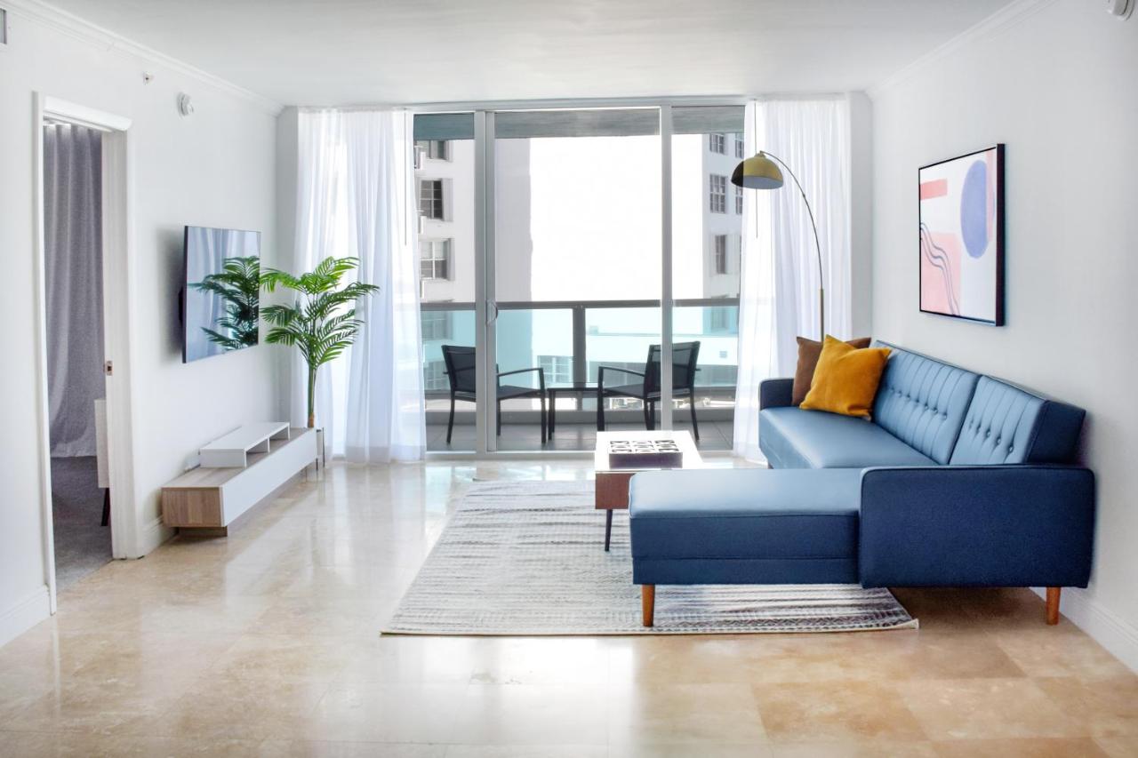 Deluxe Cityview Suite 2 Bedroom & 2 Bath with Kitchen at Seacoast Suites on Miami Beach