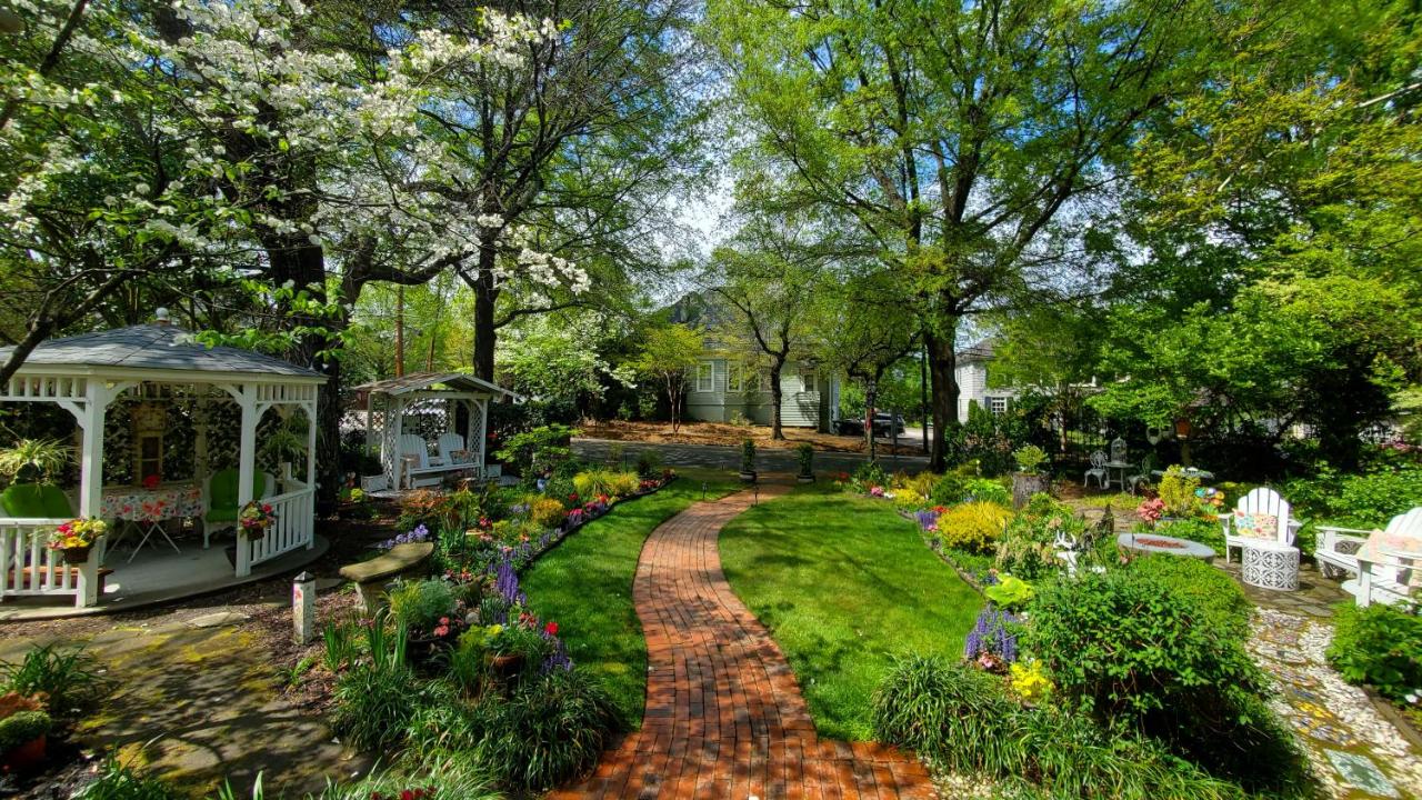 | Pettigru Place Bed & Breakfast