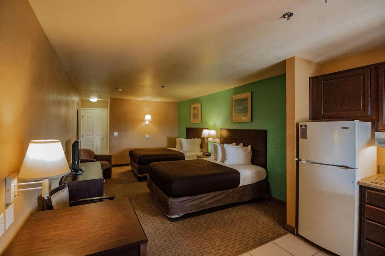 Efficiency Double Room with Two Double Beds at Suburban Studios Alamogordo