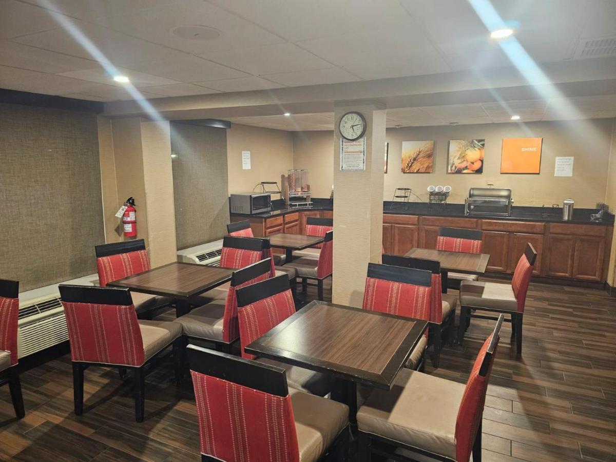 | Comfort Inn Wethersfield - Hartford