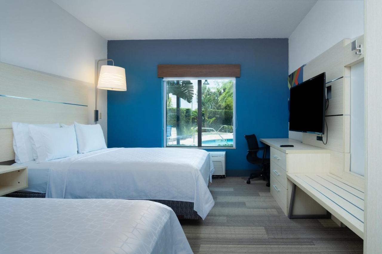 | Holiday Inn Express & Suites, International Drive, an IHG Hotel