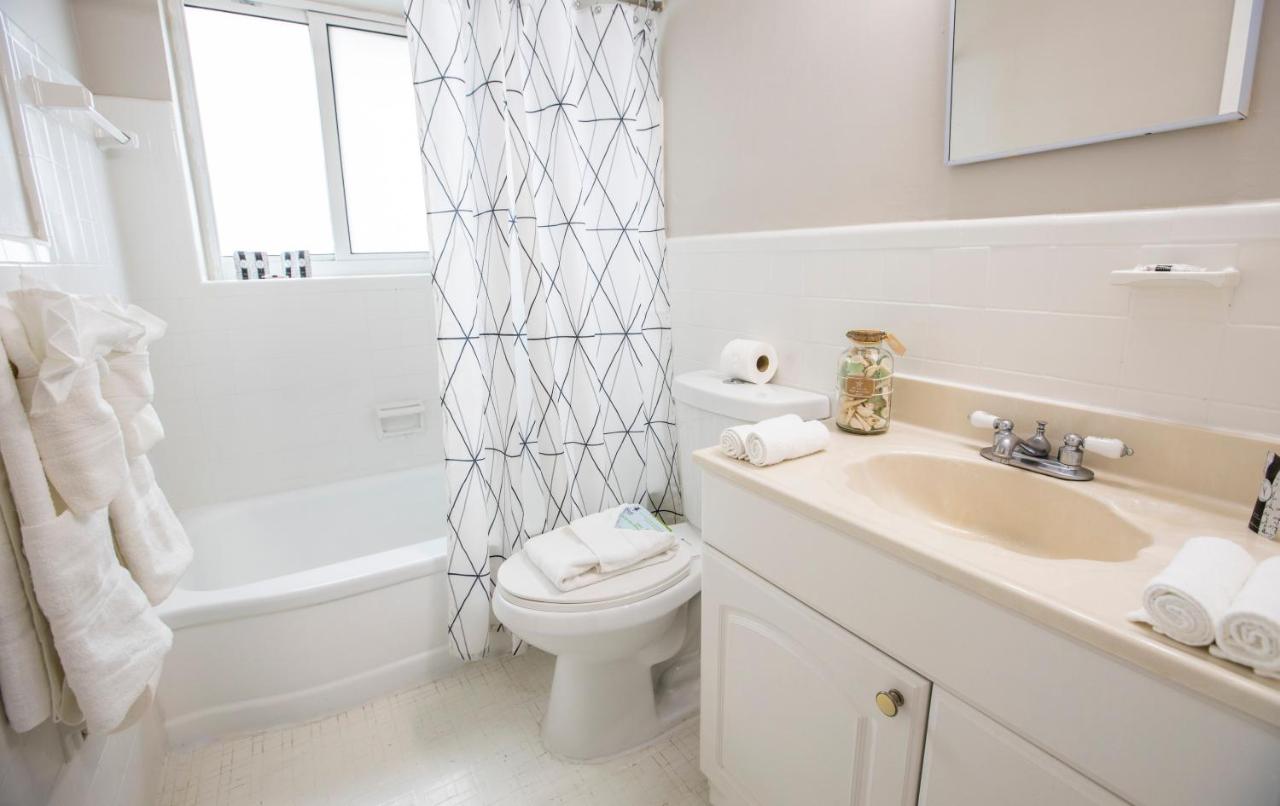 | Beachside All Suites Hotel
