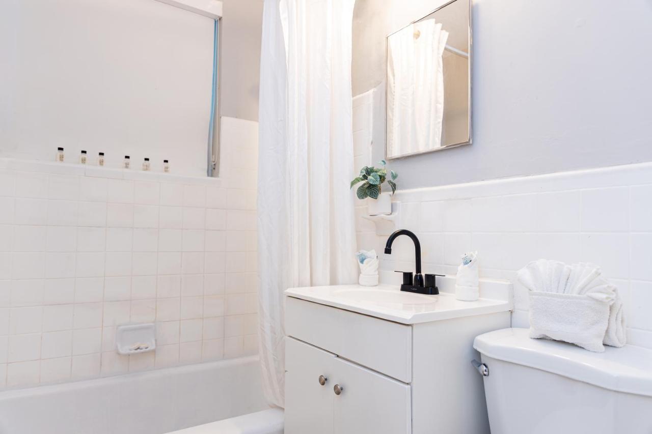 | Beachside All Suites Hotel