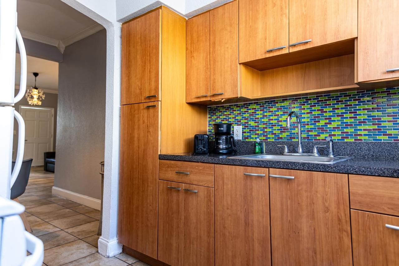 | Beachside All Suites Hotel