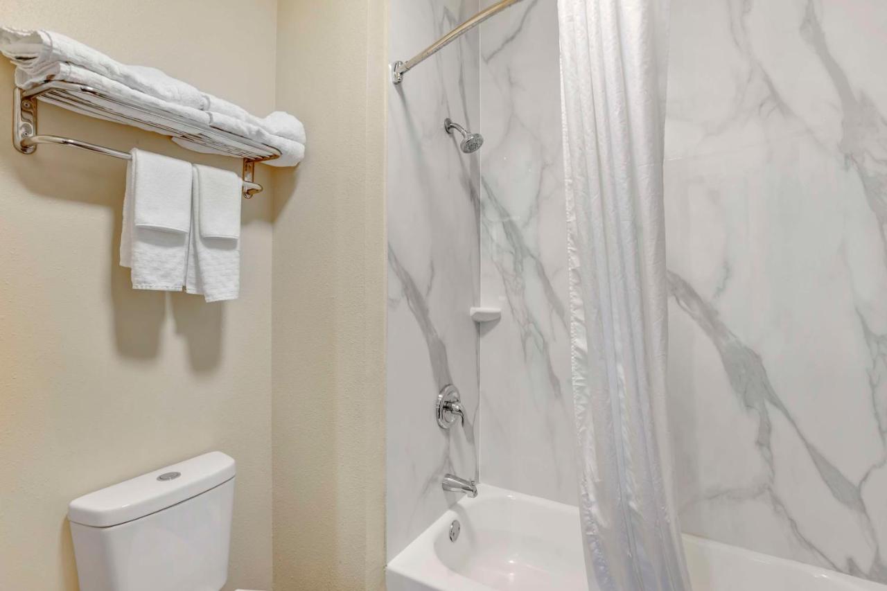 King Room - Non-Smoking at Best Western Carlisle