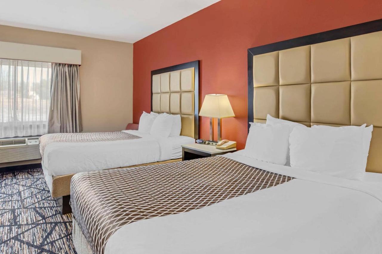 Queen Room with Two Queen Beds - Pet-friendly at Best Western Carlisle
