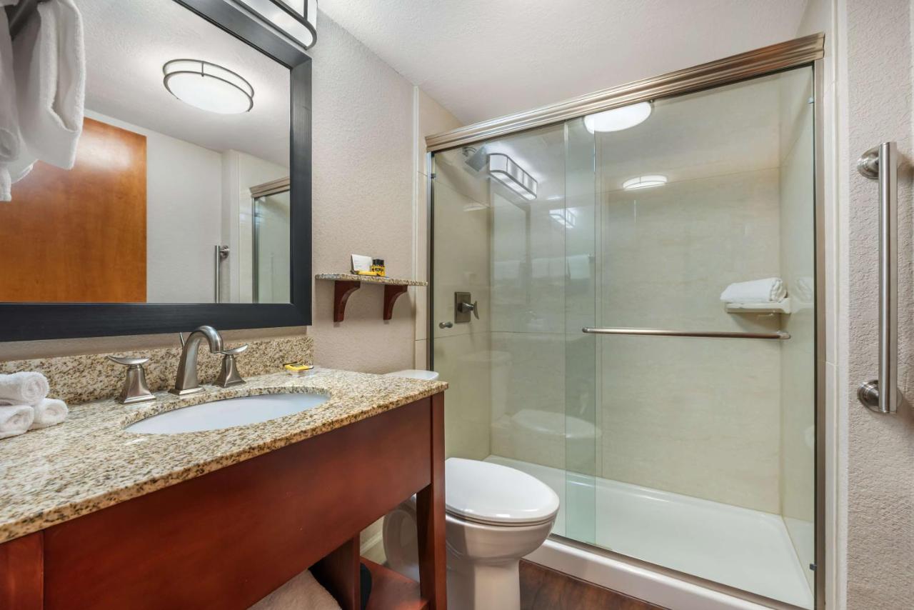 | Best Western Plus Peak Vista Inn & Suites