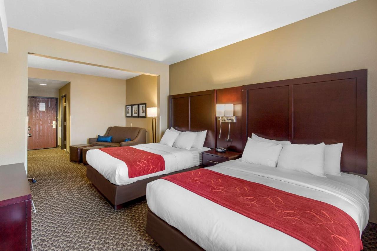 Queen Suite with Two Queen Beds - Non-Smoking at Comfort Suites Seaford
